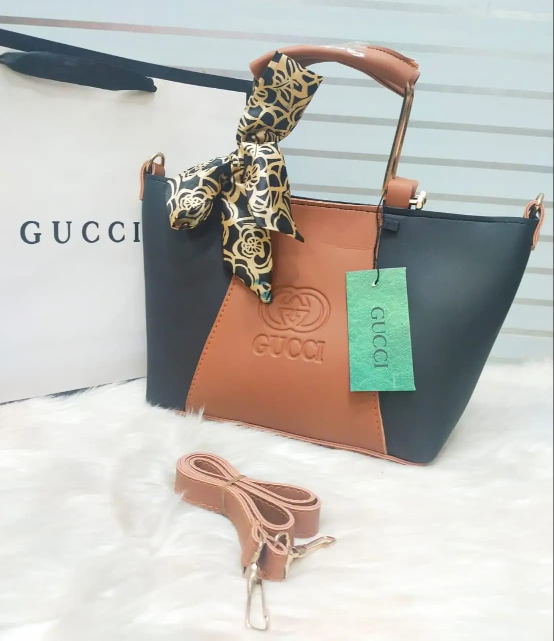 High Quality Gucci Handbag With Random Scarf And Long Belt